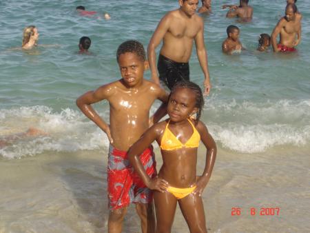 Emy & Nono